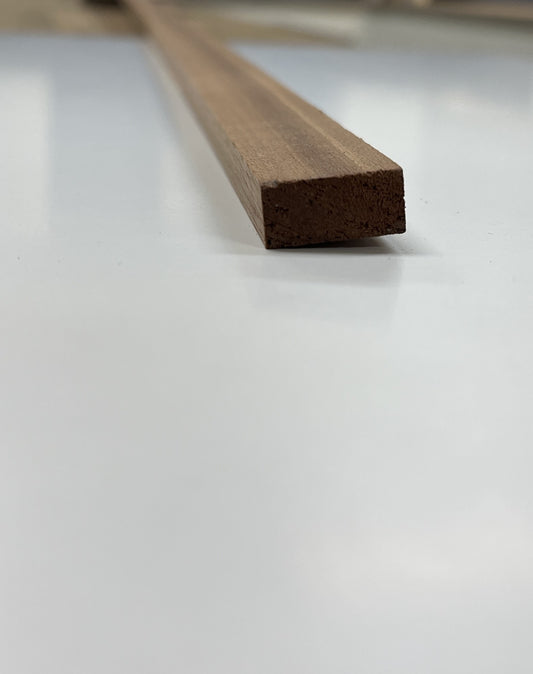 MAHOGANY SLIP 20mm X 9mm X 2.4m