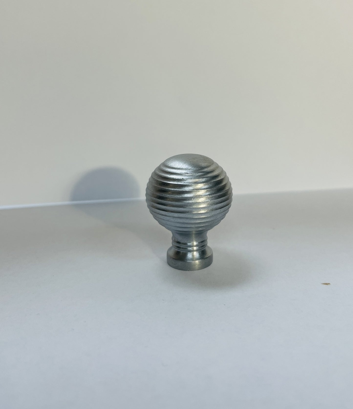 Queen Ann Beehive Knob Satin Chrome 28mm